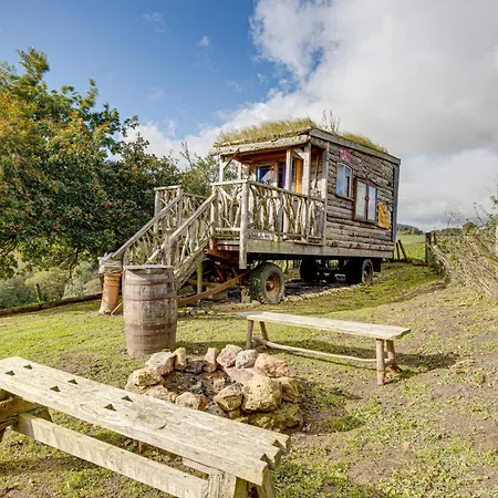 2x Double Bed - Glamping Wagon Dalby Forest Vakantiehuis Scarborough
