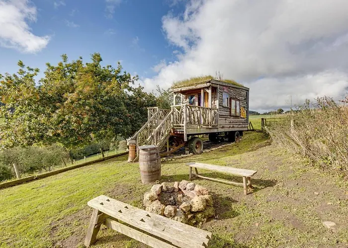 2x Double Bed - Glamping Wagon Dalby Forest Tatil Evi *