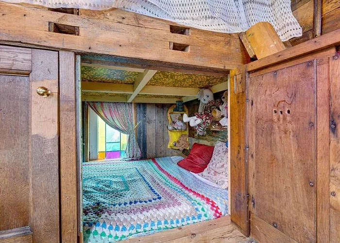 2x Double Bed - Glamping Wagon Dalby Forest Tatil Evi *