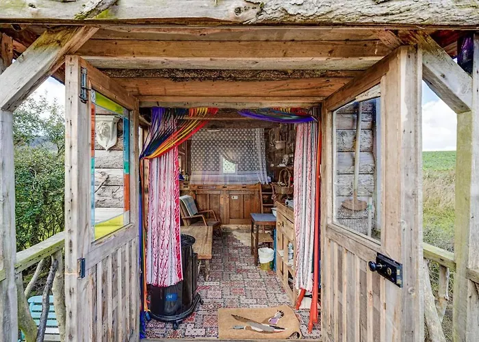 2x Double Bed - Glamping Wagon Dalby Forest Scarborough