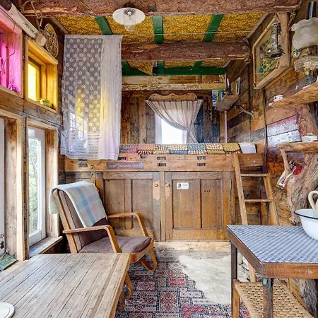 2x Double Bed - Glamping Wagon Dalby Forest *